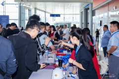 恰是行高端化的主要标记